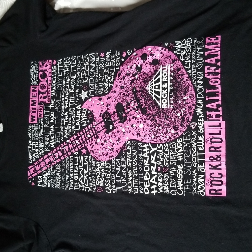 Rock and Roll Hall of Fame ladies T-shirt size XL